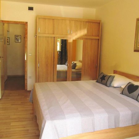Apartmans And Rooms Dunjini Dvori Korcula Town Bagian luar foto