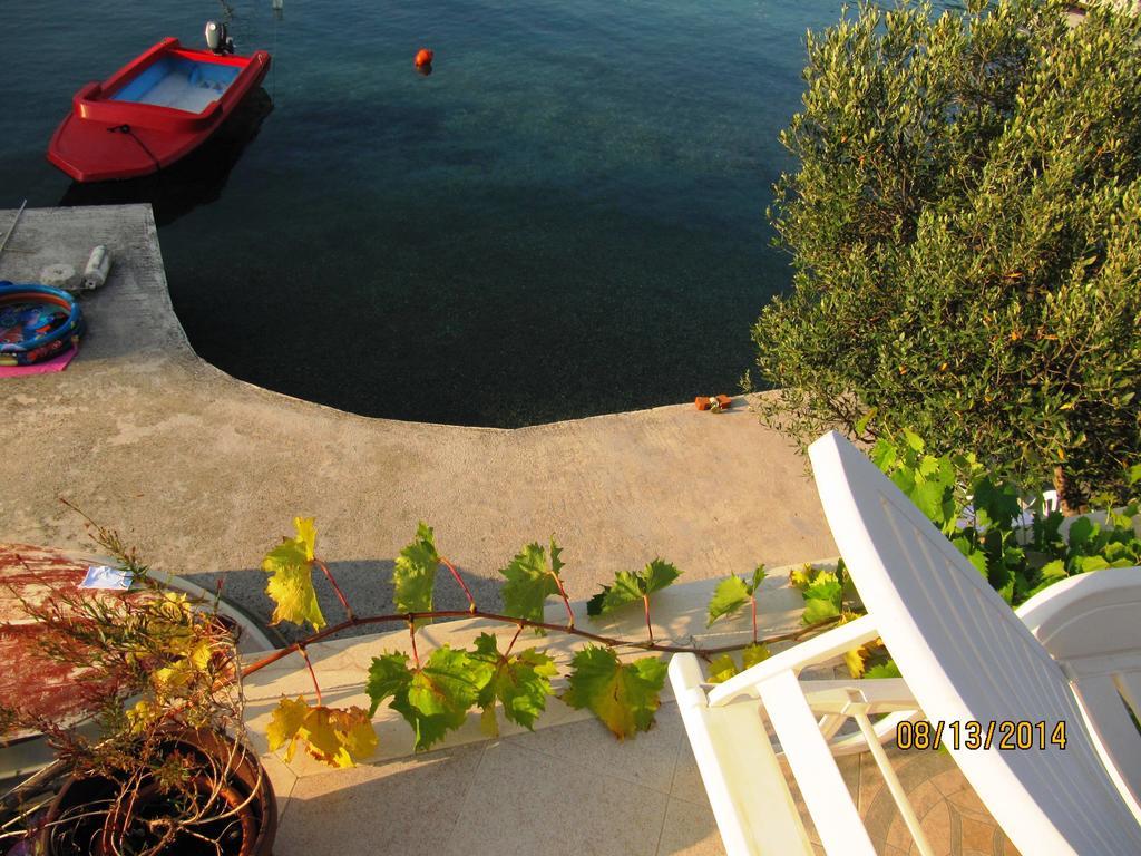 Apartmans And Rooms Dunjini Dvori Korcula Town Bagian luar foto