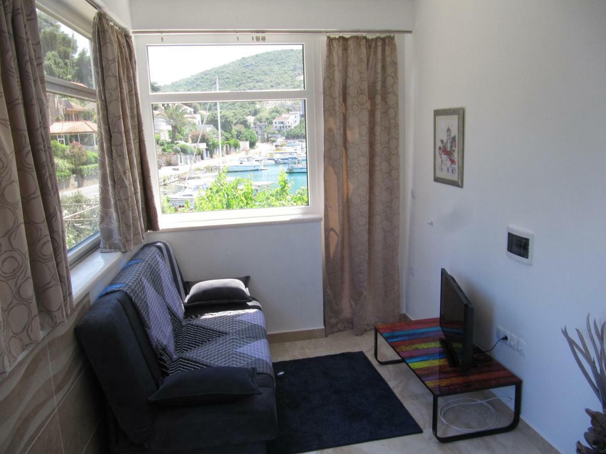 Apartmans And Rooms Dunjini Dvori Korcula Town Bagian luar foto
